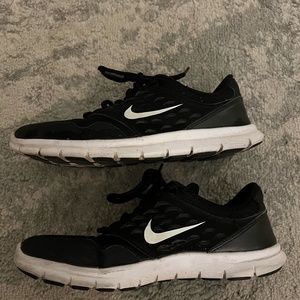 Nike Women's Orive Running Shoe Black Size 6